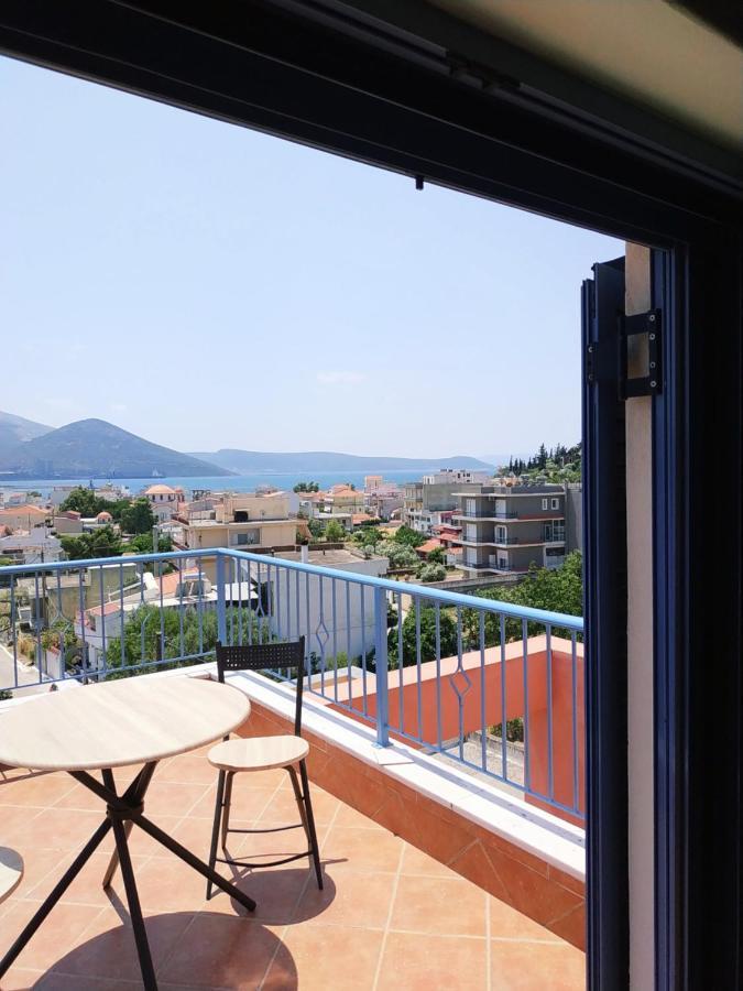 Maria Guesthouse アリヴェリ エクステリア 写真
