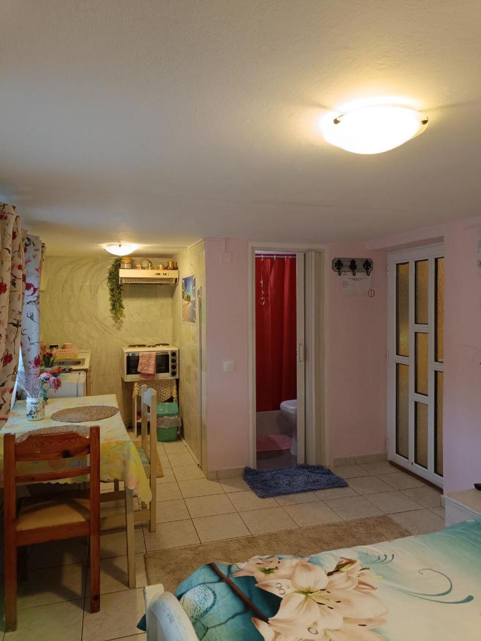 Maria Guesthouse アリヴェリ 部屋 写真