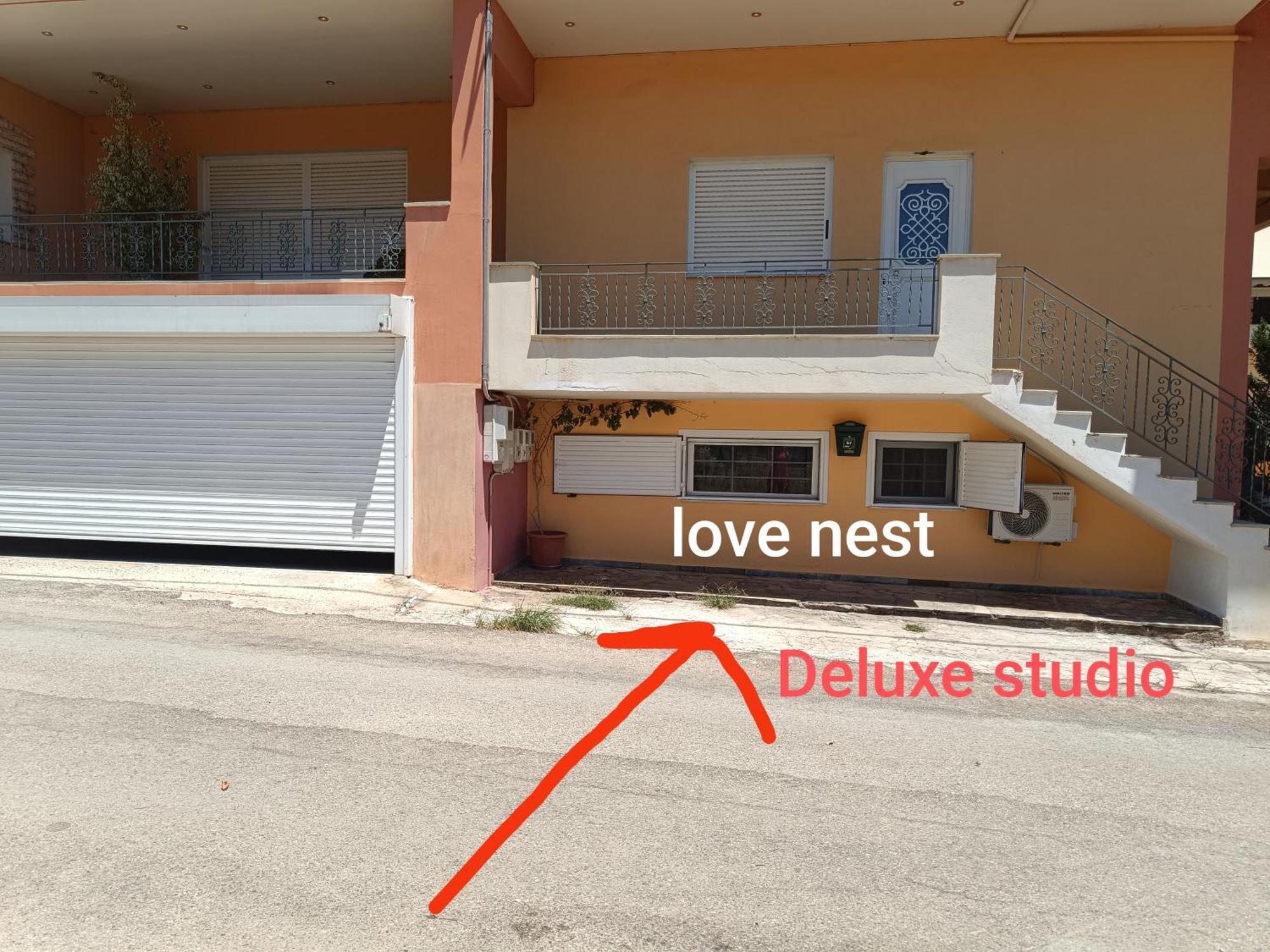 Maria Guesthouse アリヴェリ エクステリア 写真
